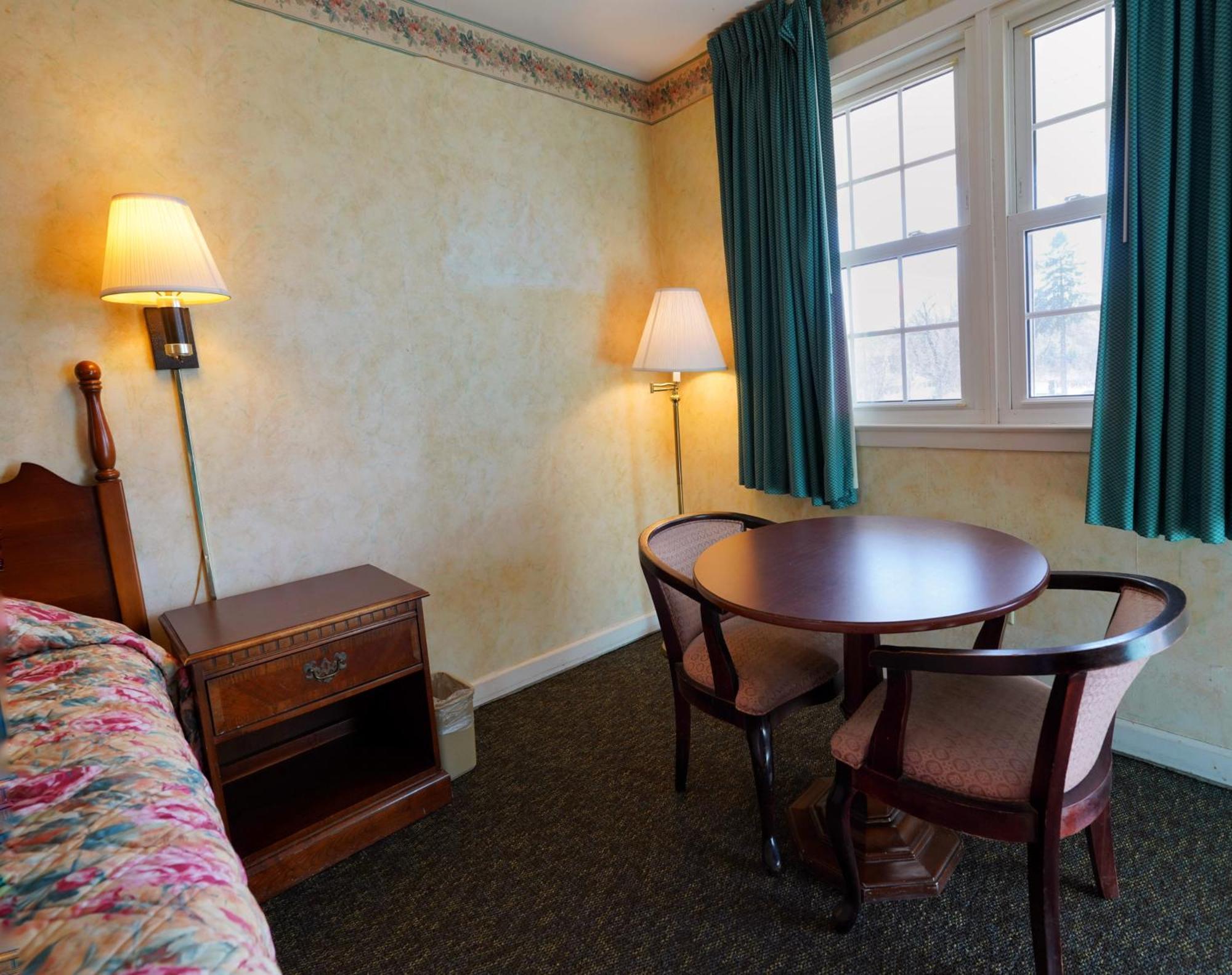 Pilgrim Inn Lee Zewnętrze zdjęcie